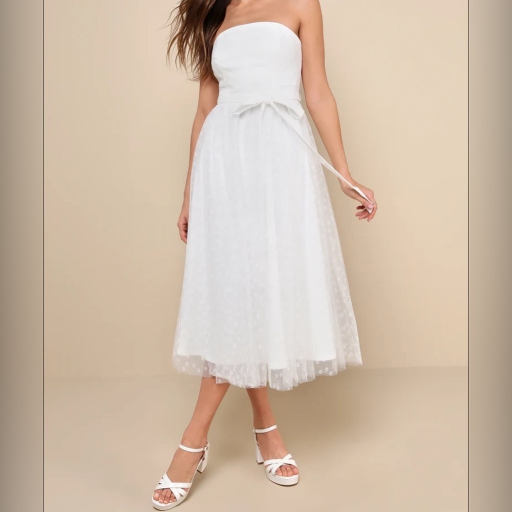 NWOT Lulus White Strapless With Tulle Floral Overlay Dress | Size XL